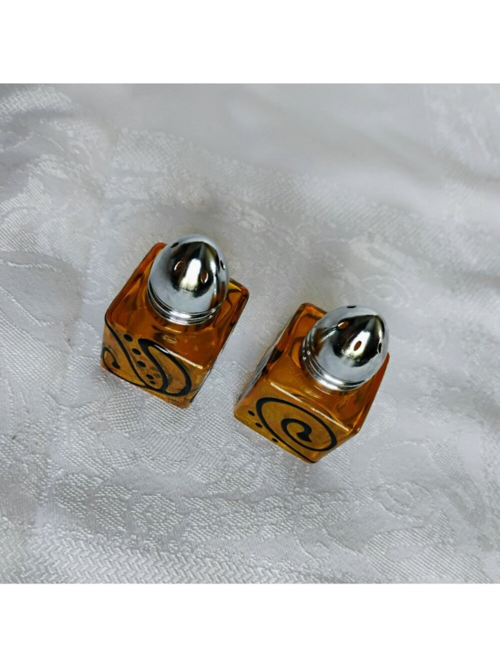 Vintage Topaz Glass Salt Pepper Shakers With Black Swirl Design & Silver Lids - Picture 4 of 8